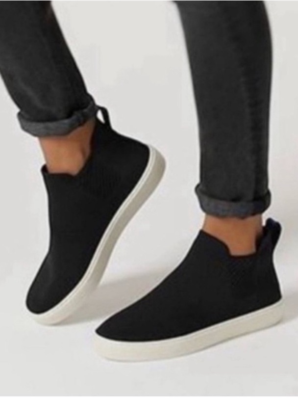 Rothy’s The Chelsea Black Knit Ankle Boots W Size 8.5 Washable Comfort Shoes